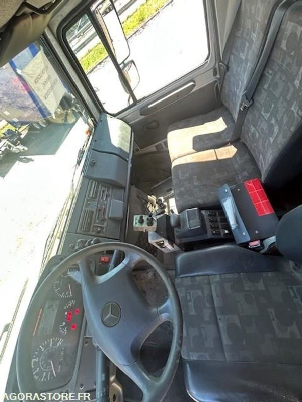 Leasing of CAMION 4X4 MERCEDES UNIMOG U5000 2009 62289 KM 4667 HEURES CAMION 4X4 MERCEDES UNIMOG U5000 2009 62289 KM 4667 HEURES: picture 14 Leasing of CAMION 4X4 MERCEDES UNIMOG U5000 2009 62289 KM 4667 HEURES CAMION 4X4 MERCEDES UNIMOG U5000 2009 62289 KM 4667 HEURES: picture 14