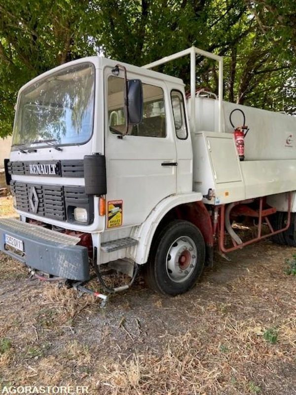 CAMION LAVEUSE - Truck: picture 1 CAMION LAVEUSE - Truck: picture 1