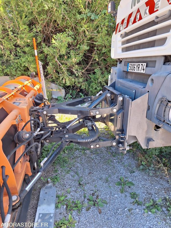 Truck IVECO TRACKER: picture 11