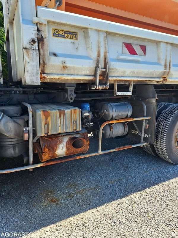 Truck IVECO TRACKER: picture 6