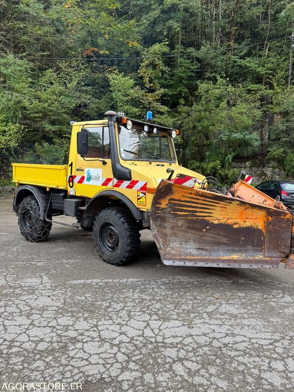 Mercedes Benz UNIMOG 1000 - 1982 - 30960kms - Truck: picture 2 Mercedes Benz UNIMOG 1000 - 1982 - 30960kms - Truck: picture 2