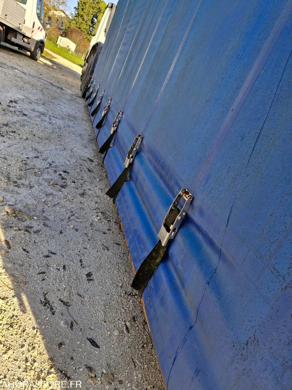 Plateau tautliner bâche ampliroll - Truck: picture 4 Plateau tautliner bâche ampliroll - Truck: picture 4