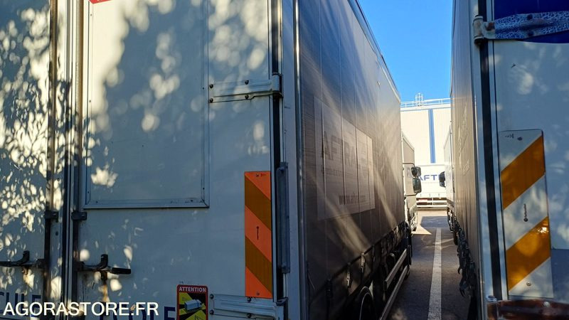 Porteur MIDLUM 290DXI - 2012 - 402501 kms (3866/CL-261-EP) - Truck: picture 4 Porteur MIDLUM 290DXI - 2012 - 402501 kms (3866/CL-261-EP) - Truck: picture 4