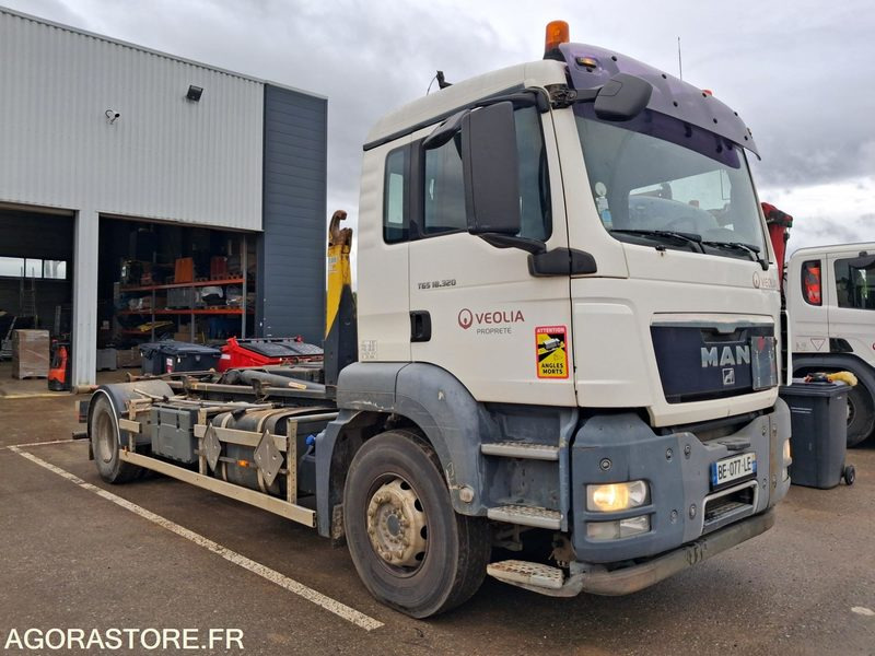 R51894 - PORTEUR MAN 19t  4x2- POLYBENNE BRAS GUIMA PALFINGER - 2010 - 519855 KM - Truck: picture 1 R51894 - PORTEUR MAN 19t  4x2- POLYBENNE BRAS GUIMA PALFINGER - 2010 - 519855 KM - Truck: picture 1
