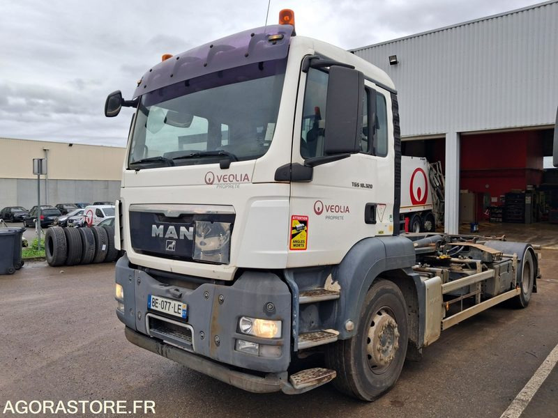 R51894 - PORTEUR MAN 19t  4x2- POLYBENNE BRAS GUIMA PALFINGER - 2010 - 519855 KM - Truck: picture 2 R51894 - PORTEUR MAN 19t  4x2- POLYBENNE BRAS GUIMA PALFINGER - 2010 - 519855 KM - Truck: picture 2