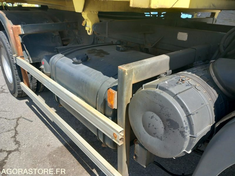 RENAULT KERAX 370 DCI + SALEUSE MECAGIL LEBON (KR0206 + SL0206) - Truck: picture 3 RENAULT KERAX 370 DCI + SALEUSE MECAGIL LEBON (KR0206 + SL0206) - Truck: picture 3