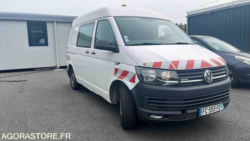 VOLKSWAGEN TRANSPORTER - 2018 - 187106KM - FC555FD - Panel van: picture 2 VOLKSWAGEN TRANSPORTER - 2018 - 187106KM - FC555FD - Panel van: picture 2