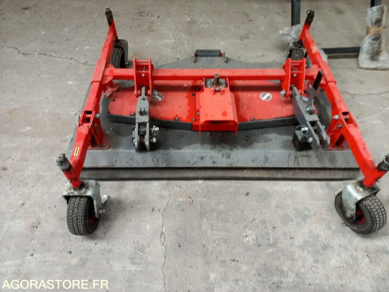 Coupe de tondeuse mulchng Morgneux TMC 150 fixation Kubota - Lawn mower: picture 4 Coupe de tondeuse mulchng Morgneux TMC 150 fixation Kubota - Lawn mower: picture 4