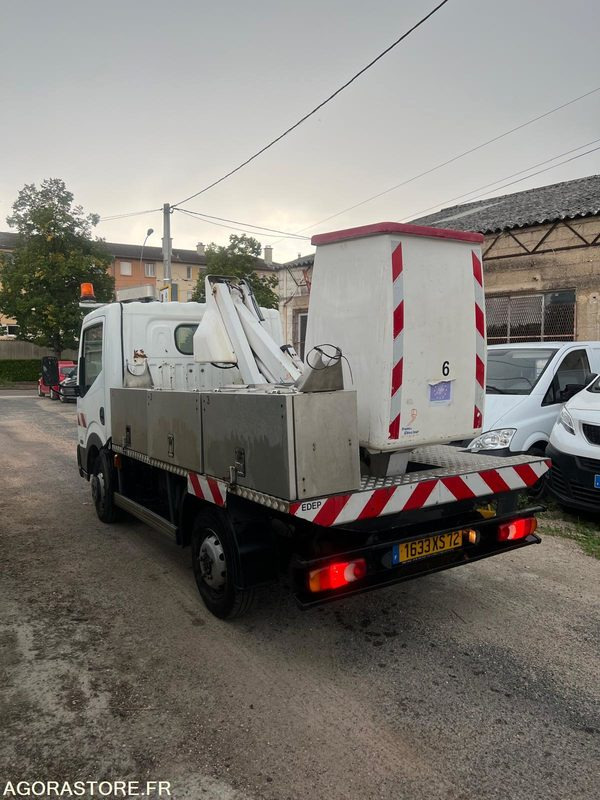 Nissan cabstar 2.5 dci nacelle 7m 129353km - Small van: picture 3 Nissan cabstar 2.5 dci nacelle 7m 129353km - Small van: picture 3