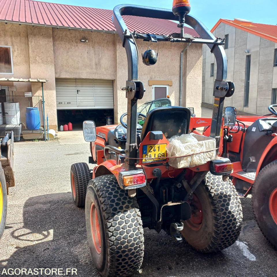 Tracteur kubota B2530 - Farm tractor: picture 3 Tracteur kubota B2530 - Farm tractor: picture 3