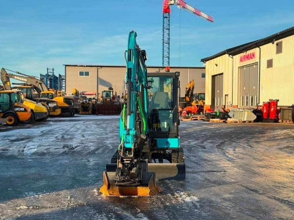 Airman AX 38 U-6 A - Mini excavator: picture 2 Airman AX 38 U-6 A - Mini excavator: picture 2