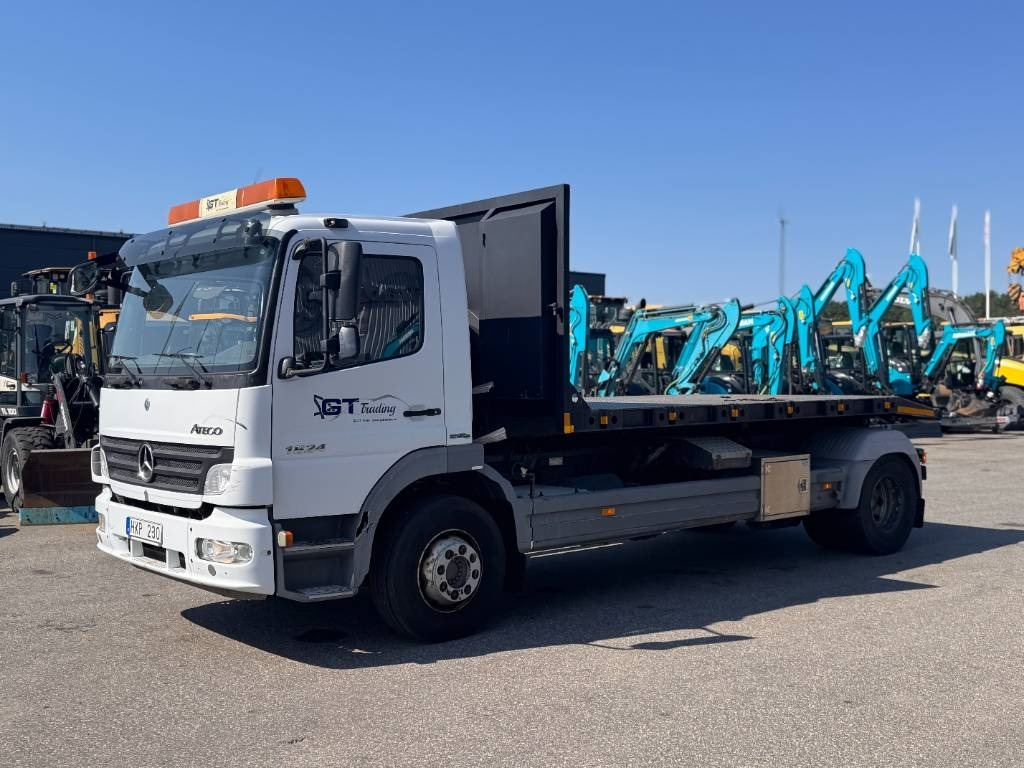 Mercedes-Benz Atego 1524 L 4X2 Växlare Pallift - Box truck: picture 1 Mercedes-Benz Atego 1524 L 4X2 Växlare Pallift - Box truck: picture 1