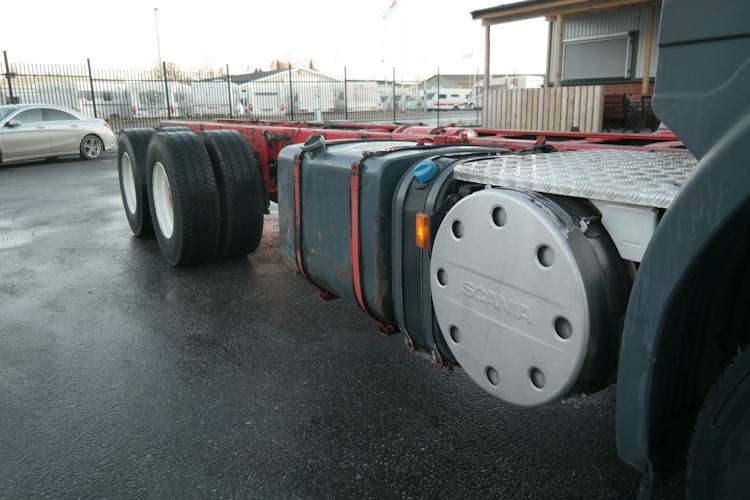 Cab chassis truck Scania R620: picture 14
