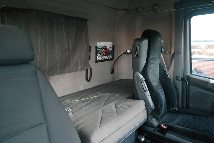 Cab chassis truck Scania R620: picture 12