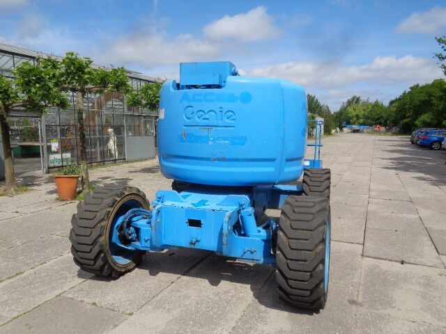 Genie Z45/25 - Articulated boom lift: picture 2 Genie Z45/25 - Articulated boom lift: picture 2