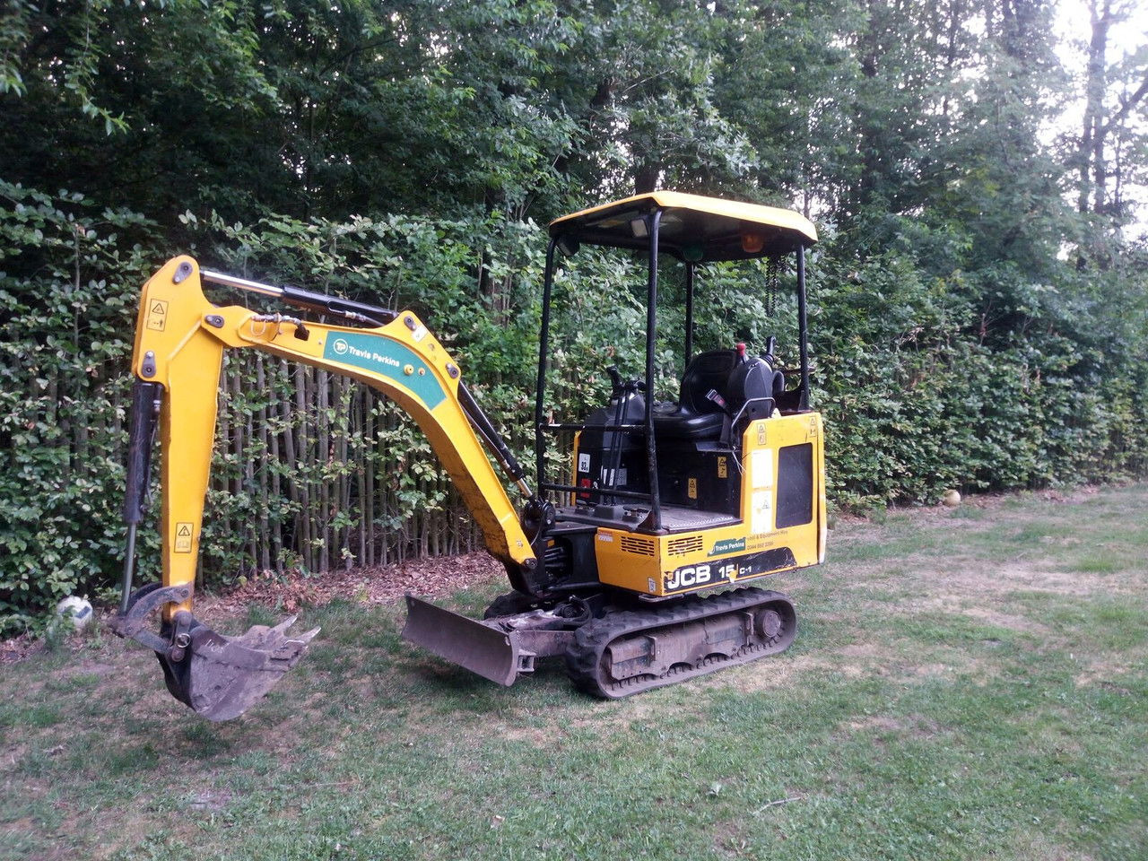 Mini excavator JCB 15C: picture 24