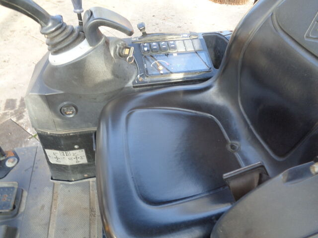 Mini excavator JCB 15C: picture 12