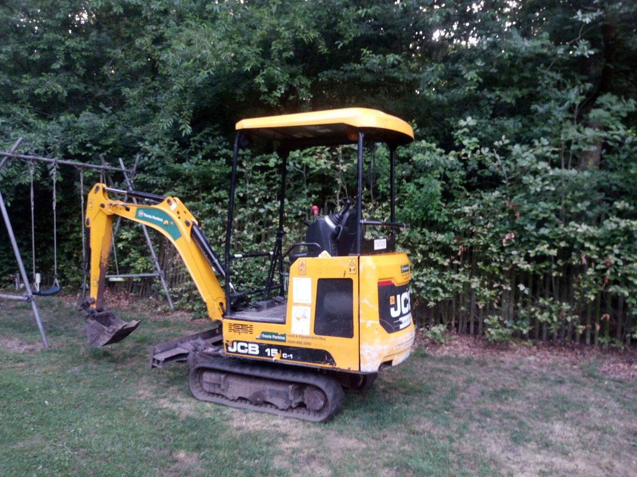 Mini excavator JCB 15C: picture 25