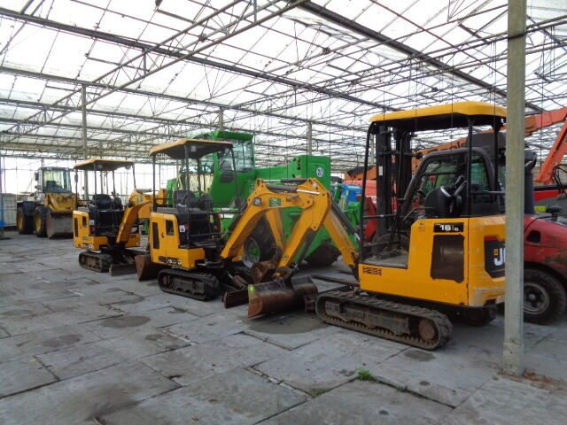 Mini excavator JCB 15C: picture 26
