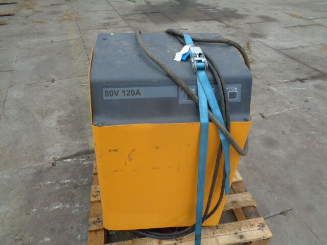 Forklift Jungheinrich EFG425: picture 14