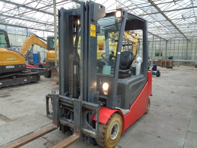 Forklift Jungheinrich EFG425: picture 13