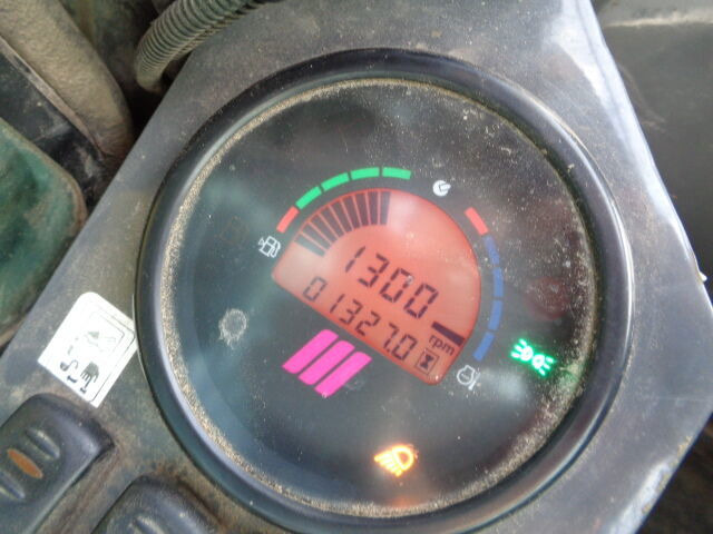 Skid steer loader Kato AS25: picture 9