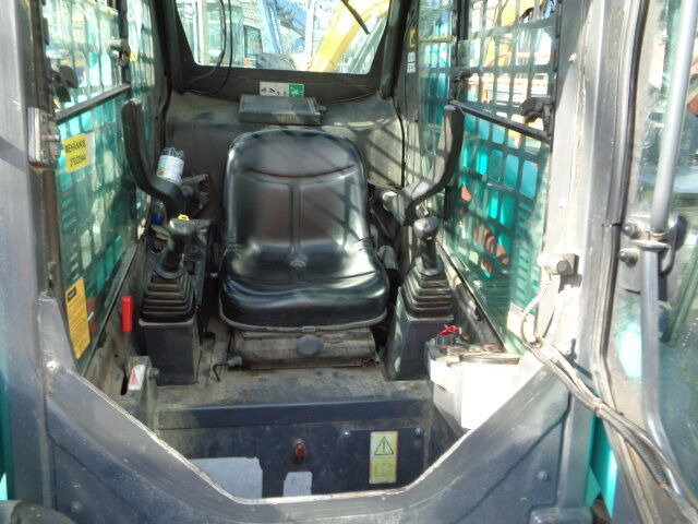 Skid steer loader Kato AS25: picture 8