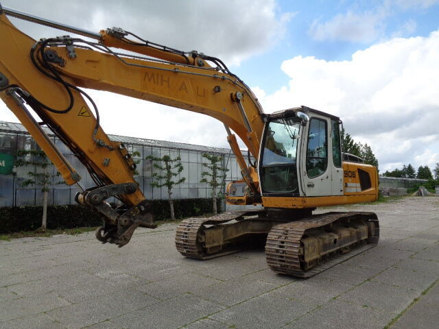 Liebherr R906LC - Crawler excavator: picture 3 Liebherr R906LC - Crawler excavator: picture 3