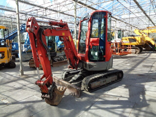 Yanmar VIO 25-4 - Mini excavator: picture 2 Yanmar VIO 25-4 - Mini excavator: picture 2
