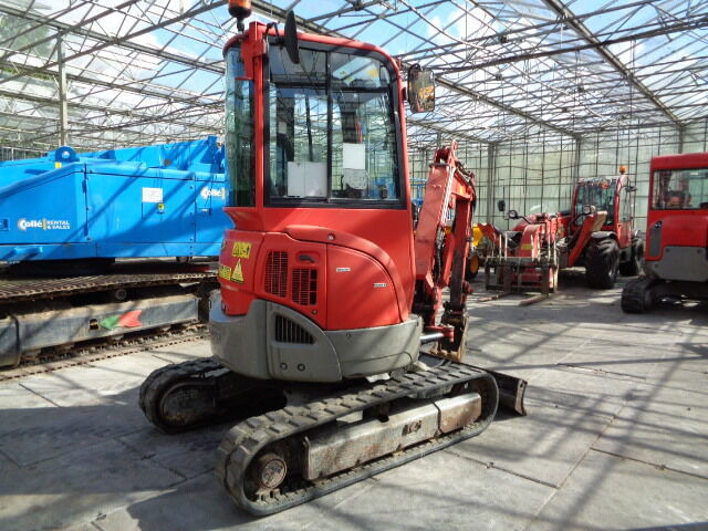 Yanmar VIO 25-4 - Mini excavator: picture 3 Yanmar VIO 25-4 - Mini excavator: picture 3