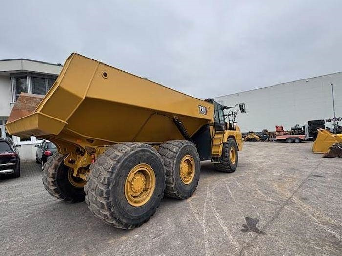 CAT 730 - Articulated dump truck: picture 3 CAT 730 - Articulated dump truck: picture 3