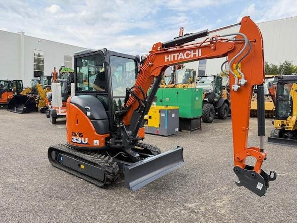 Hitachi ZX33U-6 - Mini excavator: picture 1 Hitachi ZX33U-6 - Mini excavator: picture 1