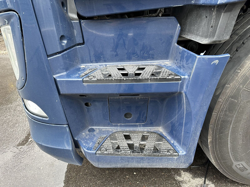 Mercedes-Benz Actros 1843 - Bumper for Truck: picture 3 Mercedes-Benz Actros 1843 - Bumper for Truck: picture 3
