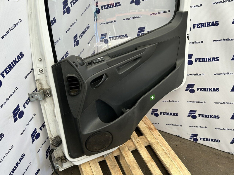 Mercedes-Benz Atego - Door and parts for Truck: picture 5 Mercedes-Benz Atego - Door and parts for Truck: picture 5