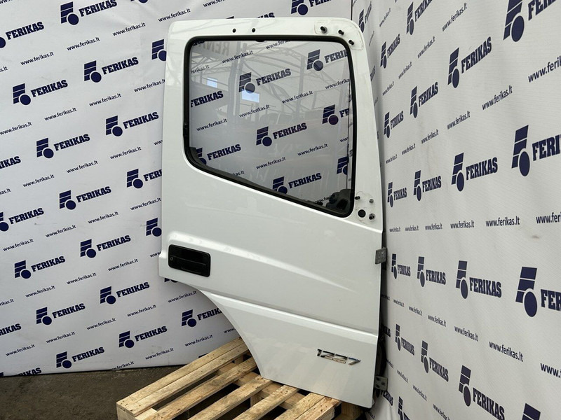 Mercedes-Benz Atego - Door and parts for Truck: picture 2 Mercedes-Benz Atego - Door and parts for Truck: picture 2