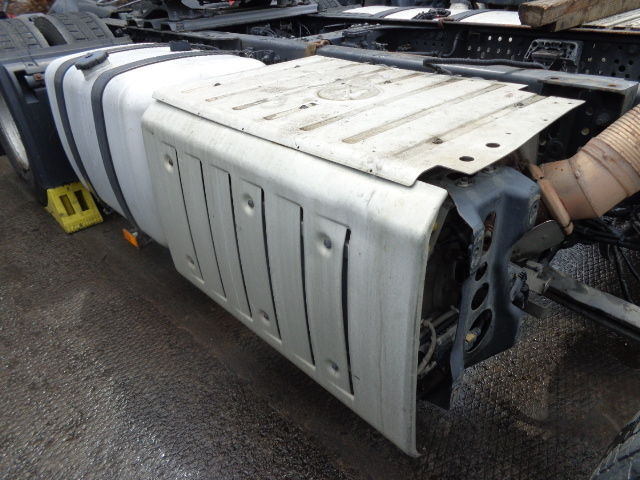 Mercedes-Benz MP4 EURO 5 exhaust gas catalyst - Catalytic converter for Truck: picture 3 Mercedes-Benz MP4 EURO 5 exhaust gas catalyst - Catalytic converter for Truck: picture 3