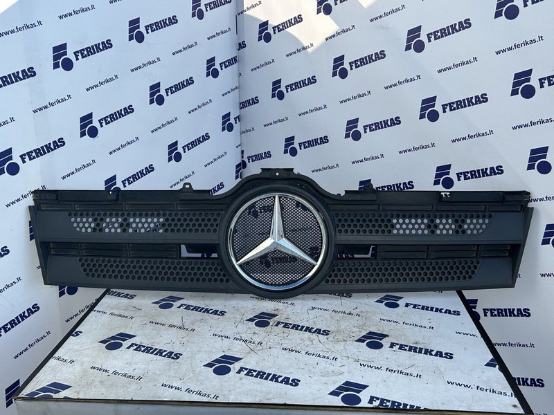 Mercedes-Benz bonnet grill - Hood for Truck: picture 1 Mercedes-Benz bonnet grill - Hood for Truck: picture 1