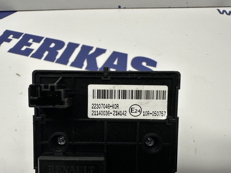 Renault cruise control switch - Dashboard for Truck: picture 3 Renault cruise control switch - Dashboard for Truck: picture 3