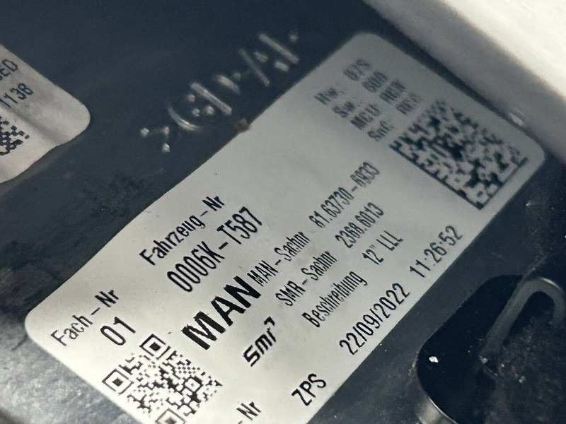 MAN rear view monitor - Spare parts for Truck: picture 4 MAN rear view monitor - Spare parts for Truck: picture 4