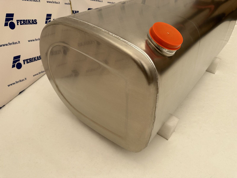 Volvo - Fuel tank for Truck: picture 3 Volvo - Fuel tank for Truck: picture 3