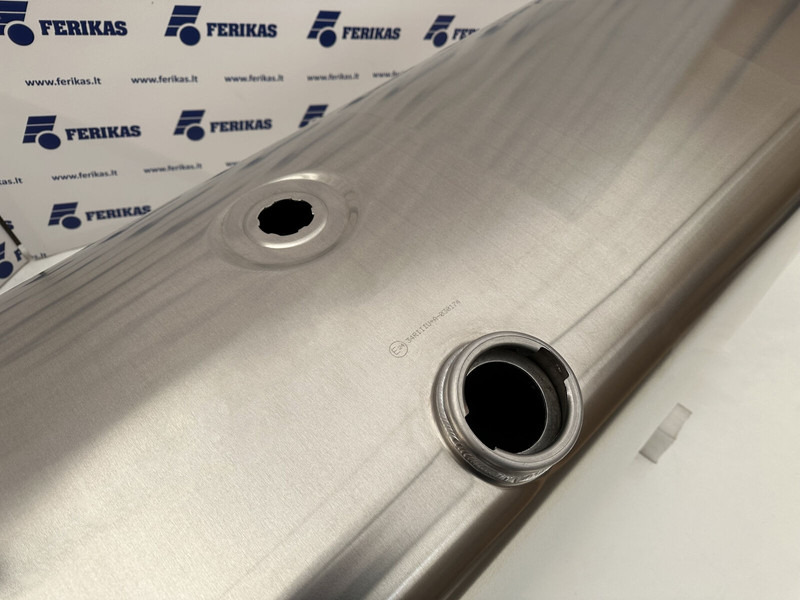 Volvo VOLVO RENAULT - Fuel tank for Truck: picture 4 Volvo VOLVO RENAULT - Fuel tank for Truck: picture 4