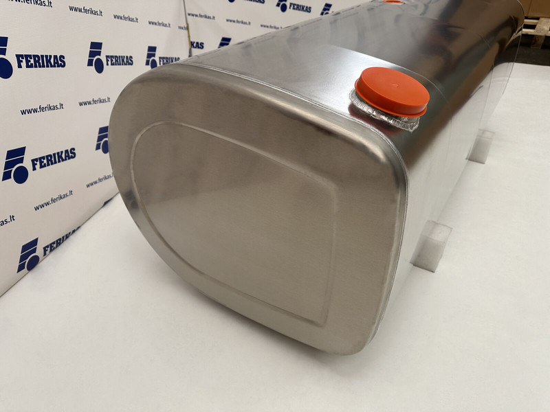 Volvo VOLVO RENAULT - Fuel tank for Truck: picture 3 Volvo VOLVO RENAULT - Fuel tank for Truck: picture 3