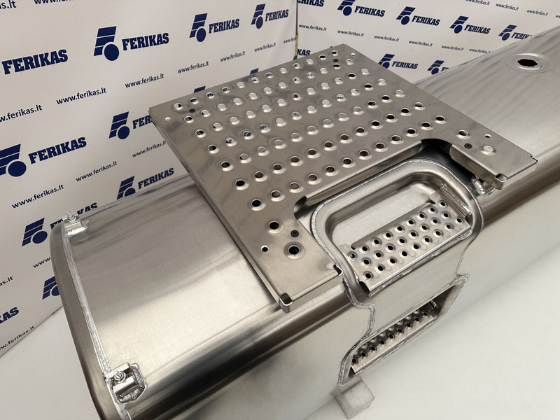 Volvo VOLVO RENAULT - Fuel tank for Truck: picture 5 Volvo VOLVO RENAULT - Fuel tank for Truck: picture 5