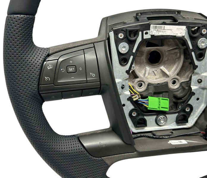 Volvo refurbished - Steering wheel for Truck: picture 4 Volvo refurbished - Steering wheel for Truck: picture 4