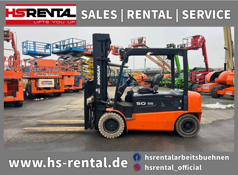 Doosan B50X5 5T 6m Triplex non-marking (1840) - Electric forklift: picture 1 Doosan B50X5 5T 6m Triplex non-marking (1840) - Electric forklift: picture 1