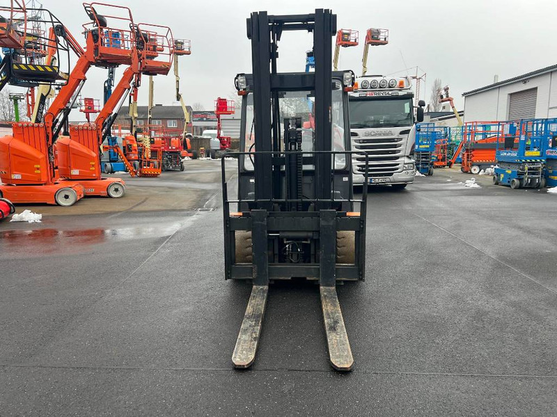 Doosan B50X5 5T 6m Triplex non-marking (1841) - Electric forklift: picture 4 Doosan B50X5 5T 6m Triplex non-marking (1841) - Electric forklift: picture 4