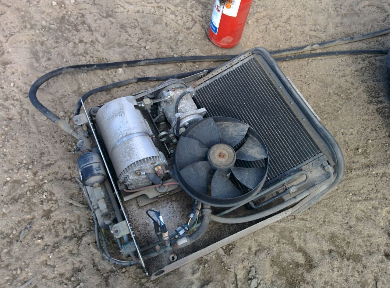 MAN CC4ES Klimaalage \Air Konditioner Volvo B9 - AC compressor for Bus: picture 5 MAN CC4ES Klimaalage \Air Konditioner Volvo B9 - AC compressor for Bus: picture 5