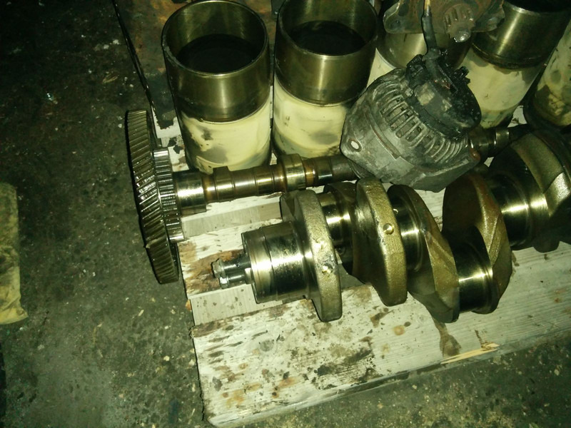 MAN E 2876 LOH 02 - Engine and parts: picture 2 MAN E 2876 LOH 02 - Engine and parts: picture 2