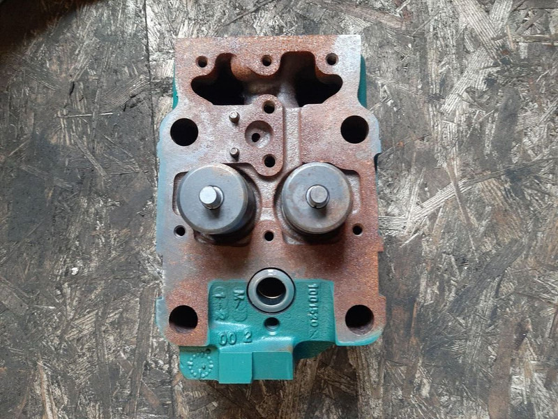 Volvo 8113069 - Cylinder block: picture 1 Volvo 8113069 - Cylinder block: picture 1