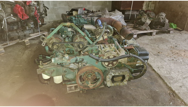 Volvo D12E340EC06 - Engine: picture 4 Volvo D12E340EC06 - Engine: picture 4